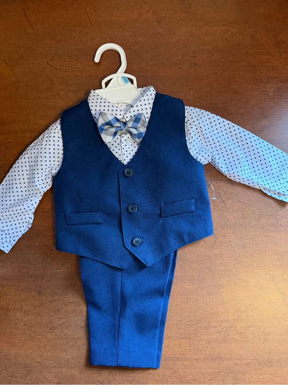 Van Heusen three piece